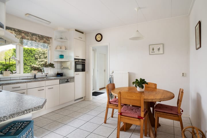 Photo 19 of Vaartweg 9