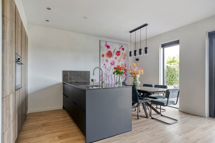 Foto 14 van Isaac Newtonstraat 95