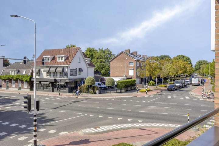 Foto 42 van Den Haas 54