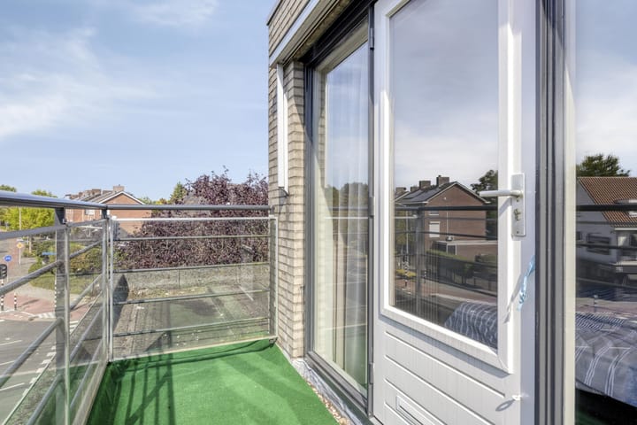 Foto 44 van Den Haas 54