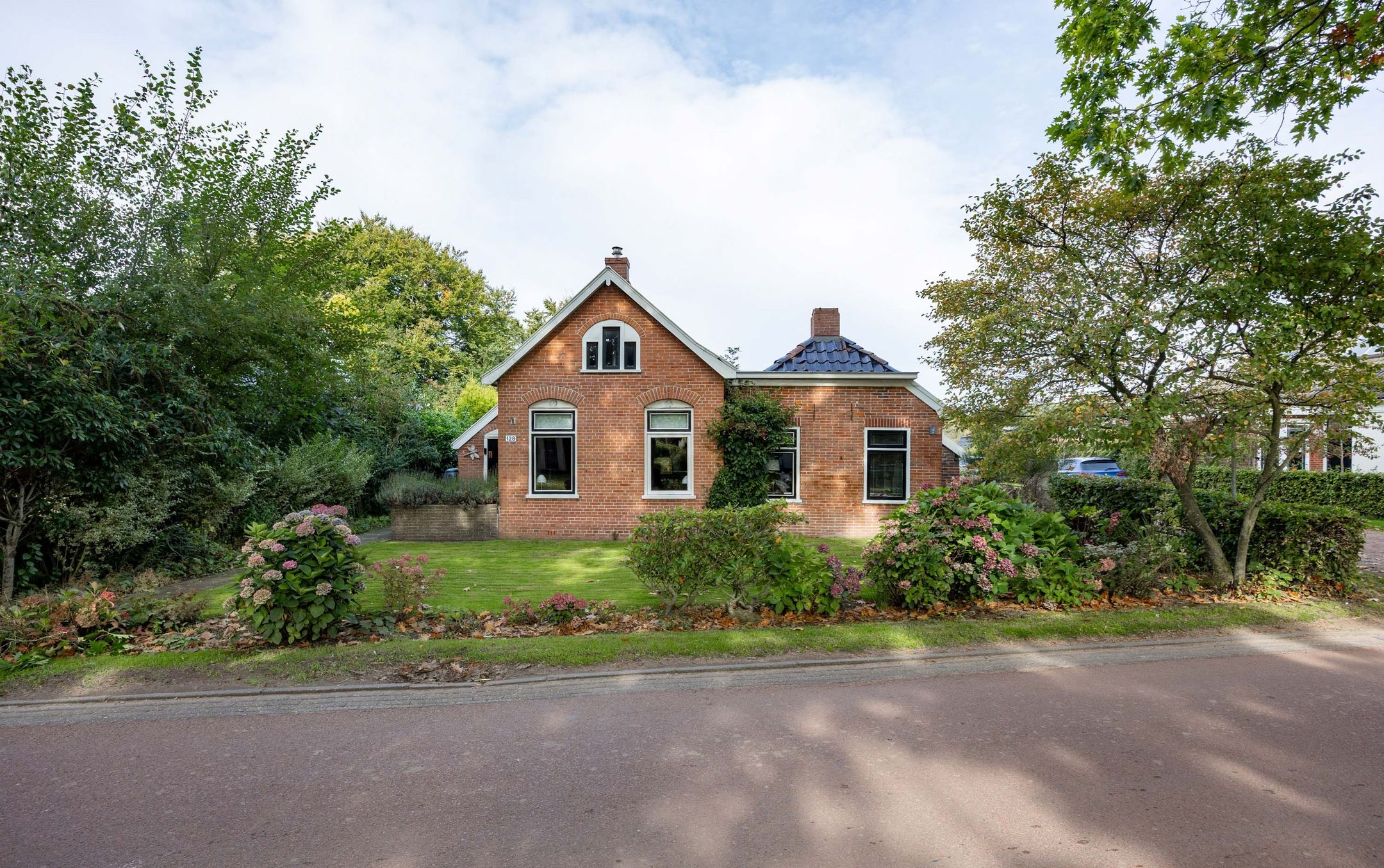 Foto 9 van Hoofdweg 128