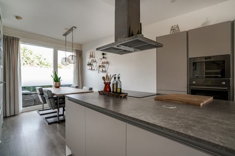 Berghallee 52 tertiary image