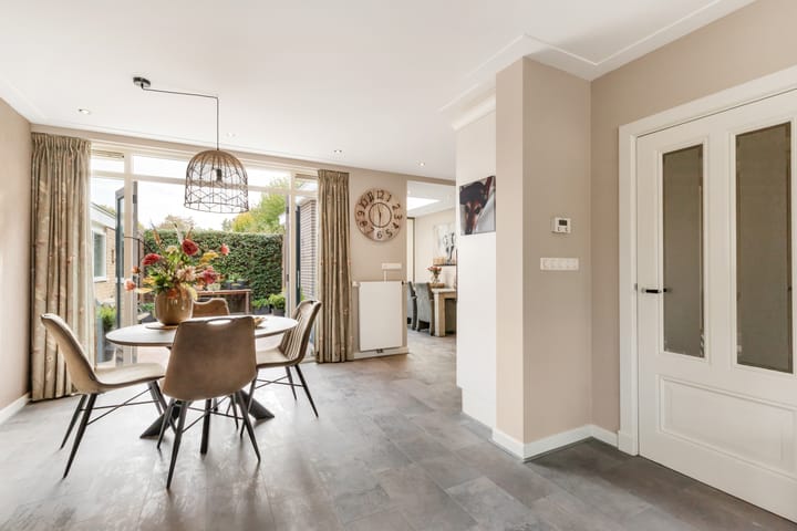 Photo 9 of Beatrixstraat 39