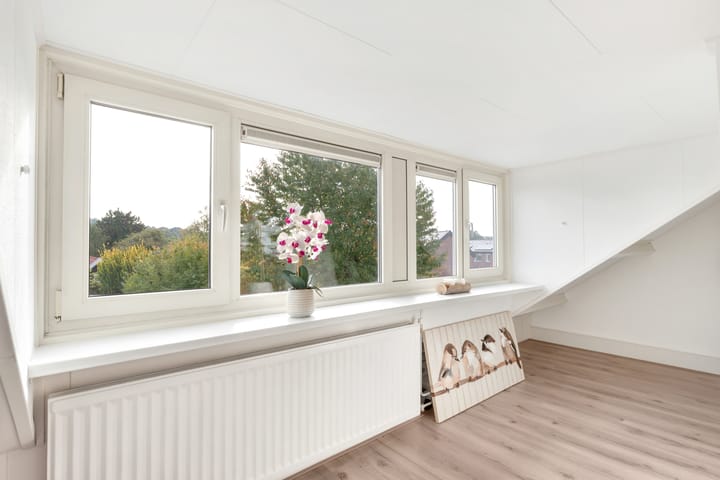 Photo 25 of Beatrixstraat 39