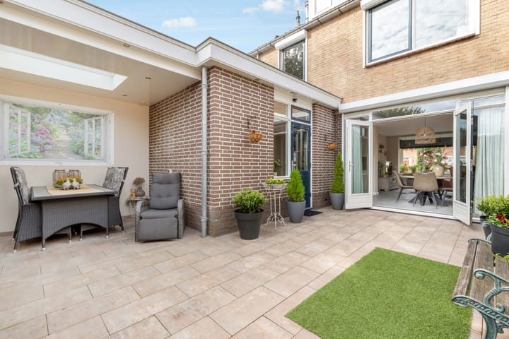 Photo 30 of Beatrixstraat 39