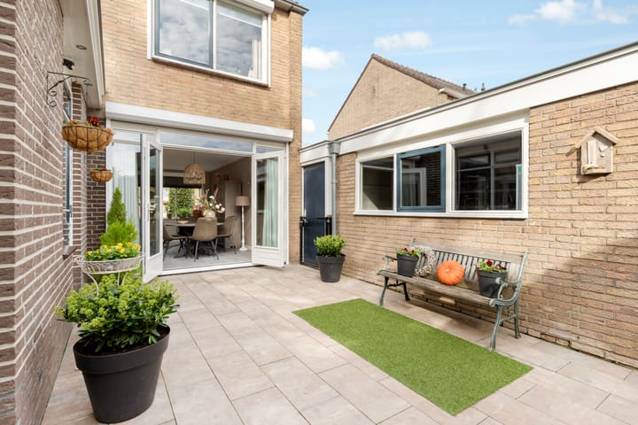 Photo 33 of Beatrixstraat 39