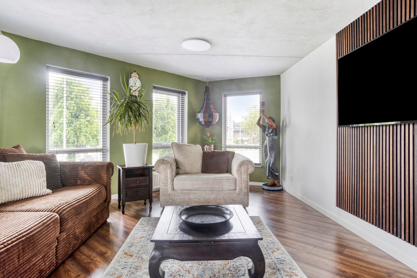 Photo 1 of Esserstraat 87