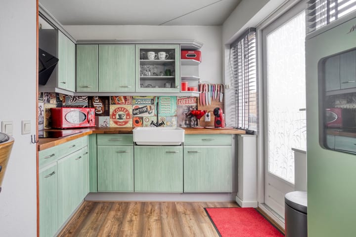 Photo 5 of Esserstraat 87