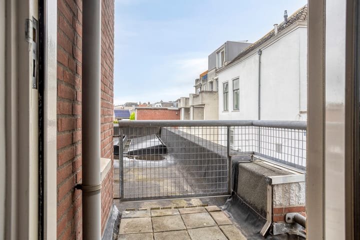 Foto 24 van Esserstraat 87