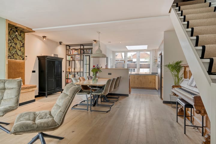 Photo 8 of Ochtenstraat 17