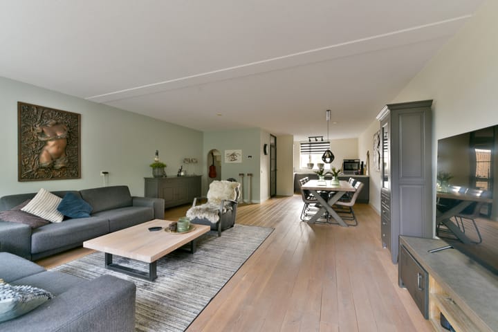 Photo 6 of Joke Smitlaan 51