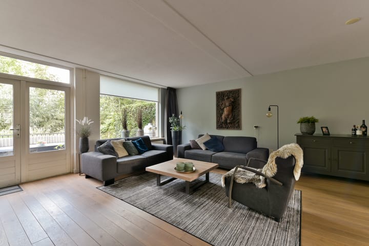 Photo 9 of Joke Smitlaan 51