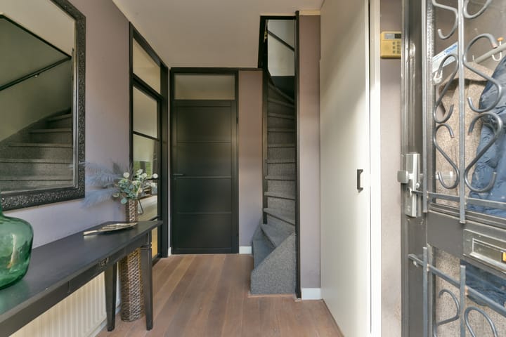 Photo 21 of Joke Smitlaan 51