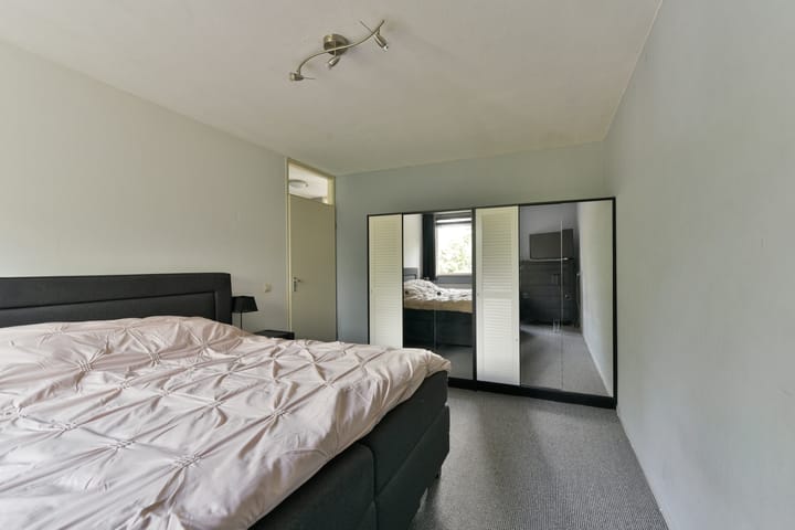 Photo 24 of Joke Smitlaan 51