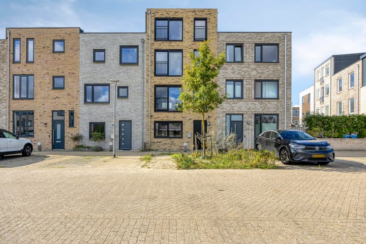 Photo 9 of Jesse Owensstraat 54