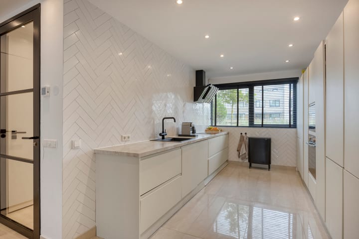 Photo 25 of Jesse Owensstraat 54