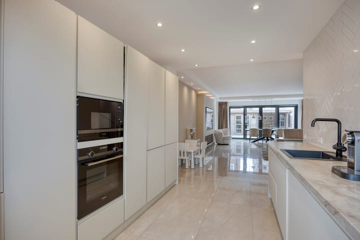 Photo 32 of Jesse Owensstraat 54