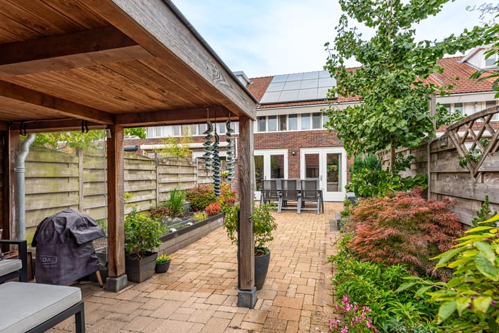 Foto 4 van Meester Pluimhof 14