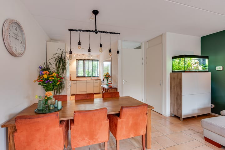 Foto 6 van Meester Pluimhof 14