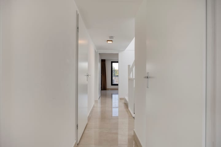 Photo 63 of Jesse Owensstraat 54