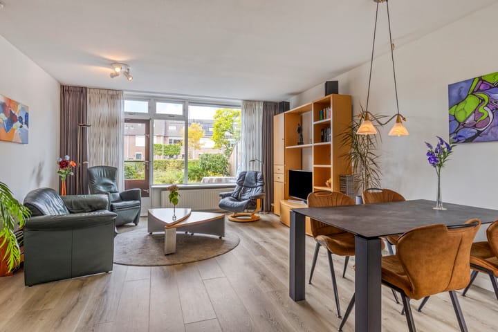 Photo 2 of Coen Botrede 10