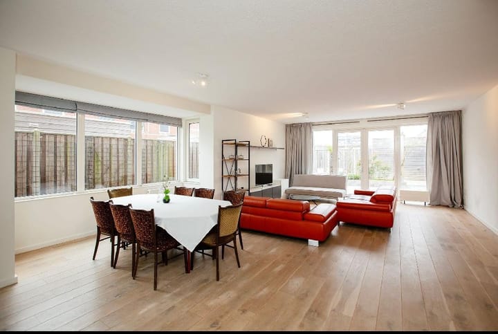 Foto 2 van Van Oranje-Nassaulaan 1