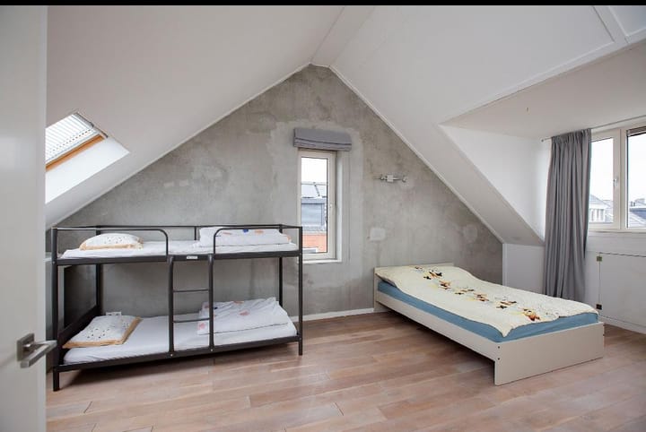 Photo 27 of Van Oranje-Nassaulaan 1