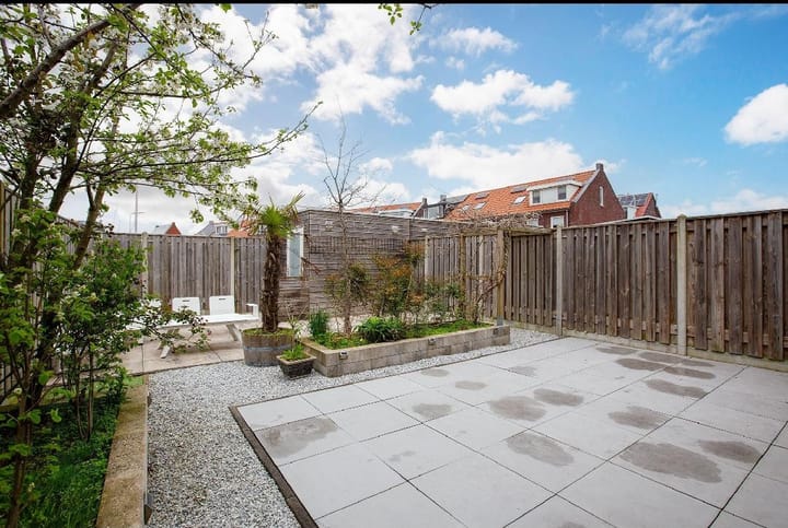 Photo 12 of Van Oranje-Nassaulaan 1