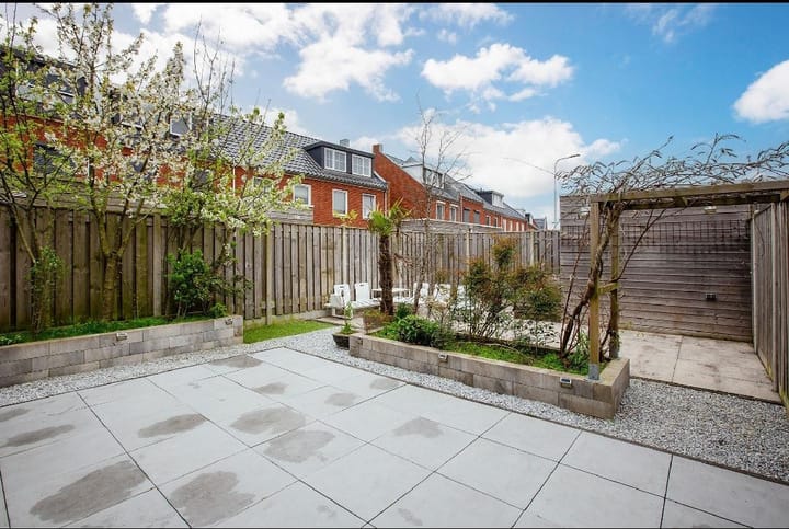 Photo 13 of Van Oranje-Nassaulaan 1