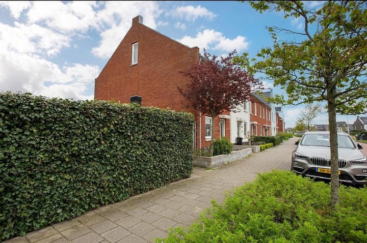 Photo 30 of Van Oranje-Nassaulaan 1