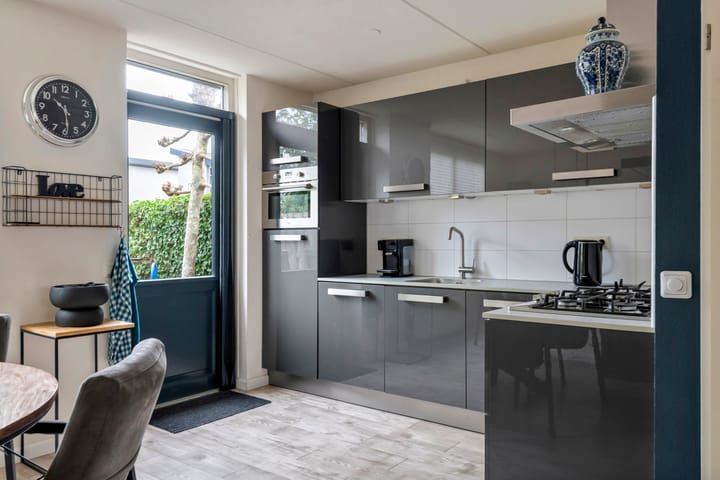 Foto 8 van F.J. Ebbensstraat 79