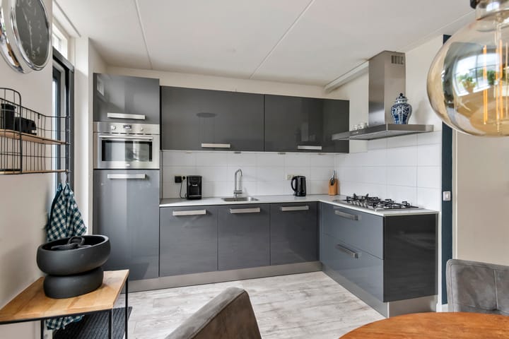 Foto 9 van F.J. Ebbensstraat 79