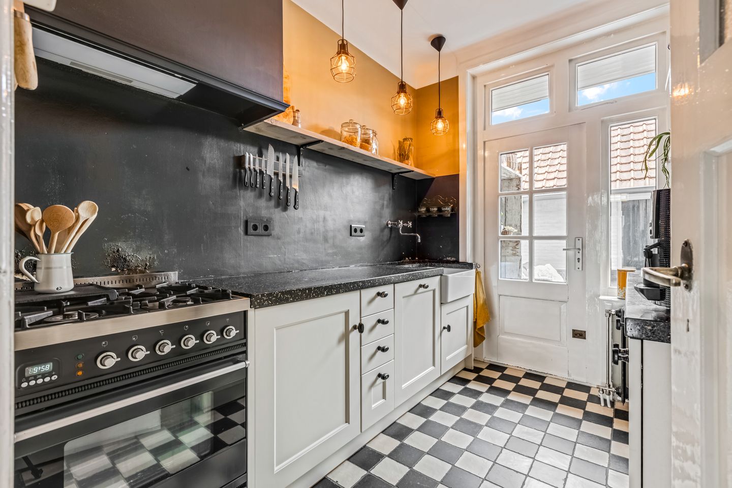 Foto 20 van Emmastraat 54