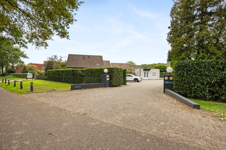 Photo 36 of Broekweg 7