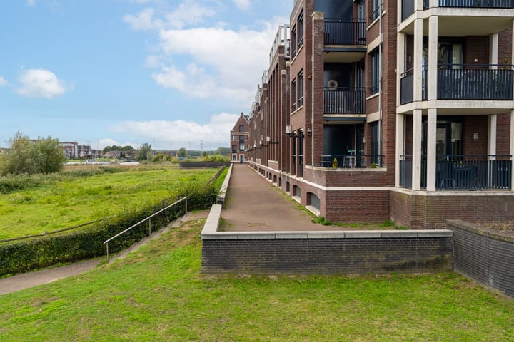 Foto 2 van Terreplein 120