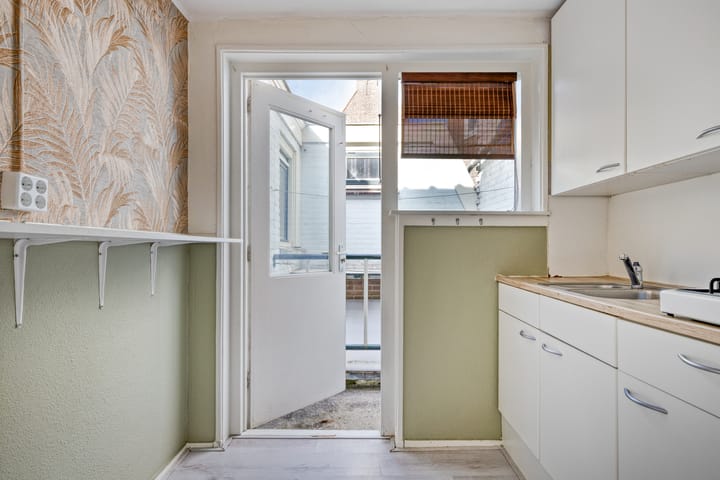 Photo 23 of Gravenstraat 16