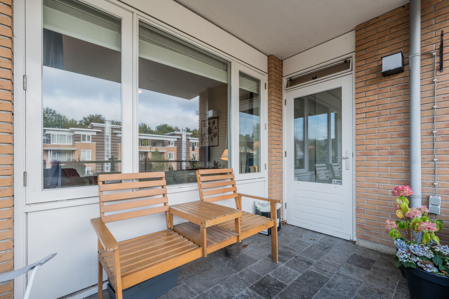 Foto 29 van Floris Arntzeniusplein 30