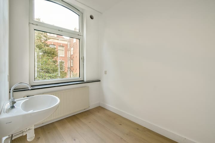 Foto 21 van Eerste Hugo de Grootstraat 3-2