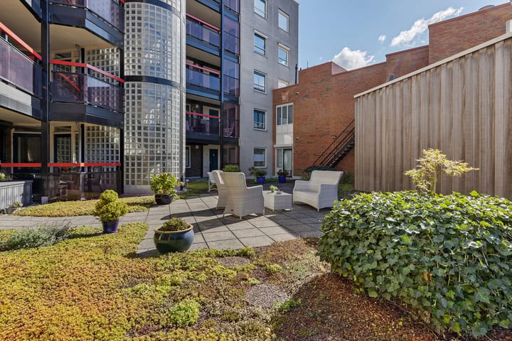 Foto 9 van Burgemeester Schönfeldplein 31-A1