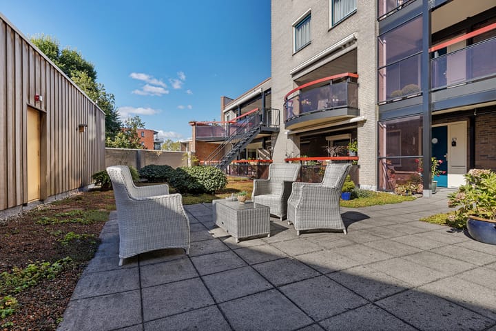 Foto 10 van Burgemeester Schönfeldplein 31-A1