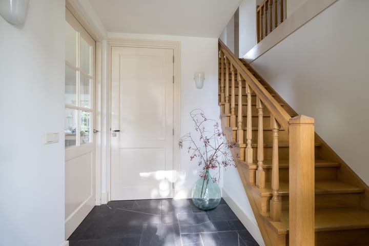 Photo 7 of van Tuyll van Serooskerkenlaan 4