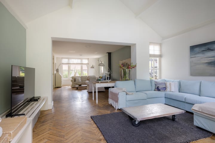 Photo 12 of van Tuyll van Serooskerkenlaan 4