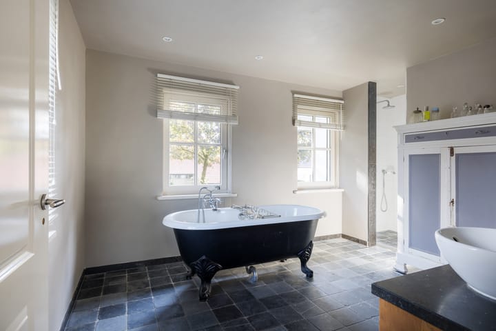 Photo 19 of van Tuyll van Serooskerkenlaan 4