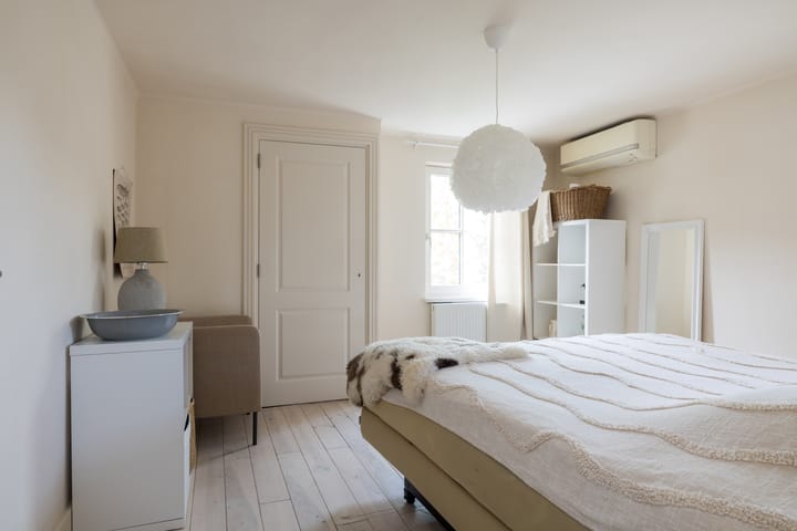 Photo 21 of van Tuyll van Serooskerkenlaan 4