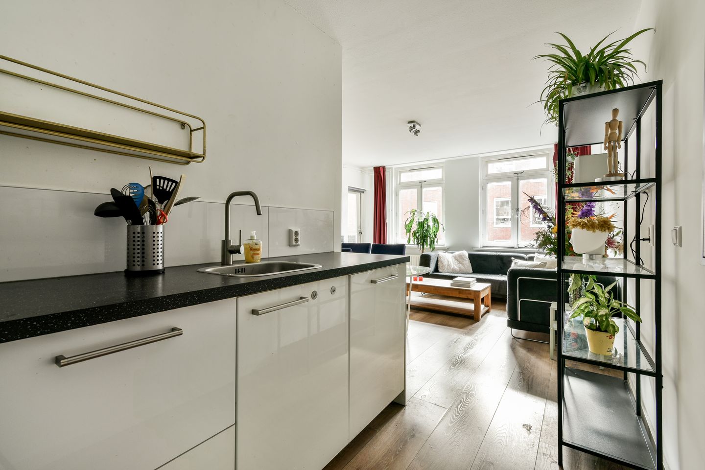 Photo 10 of Tweede Oosterparkstraat 155-B