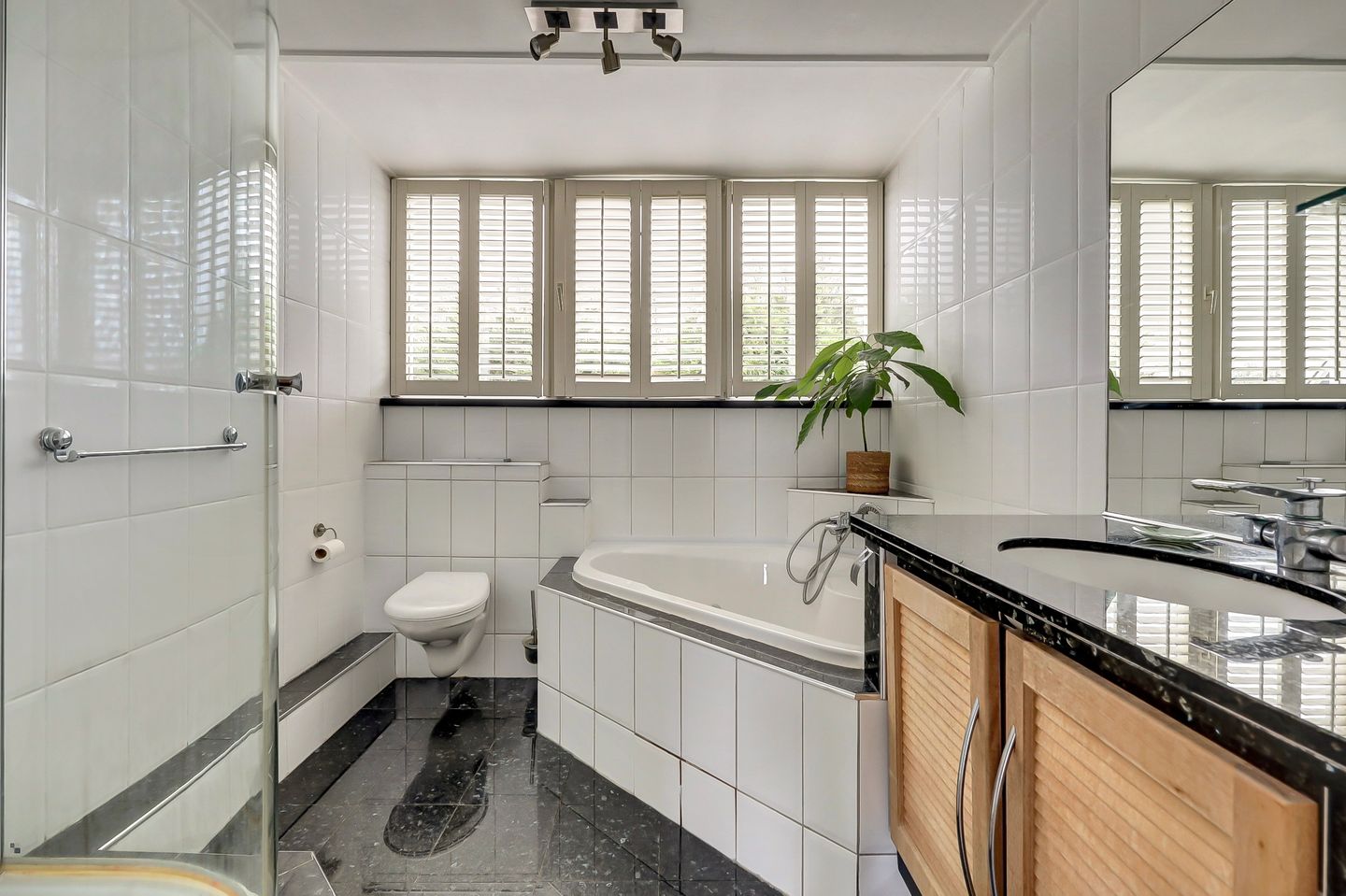 Photo 35 of Grevelingenhout 187