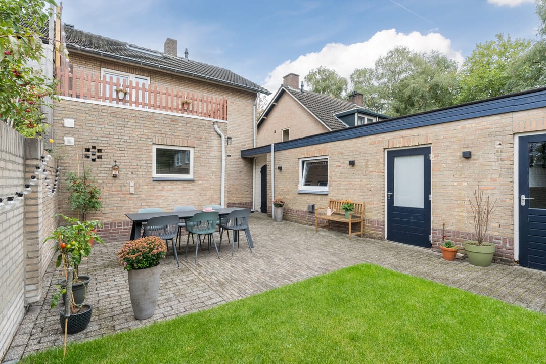 Photo 2 of Boegent 74