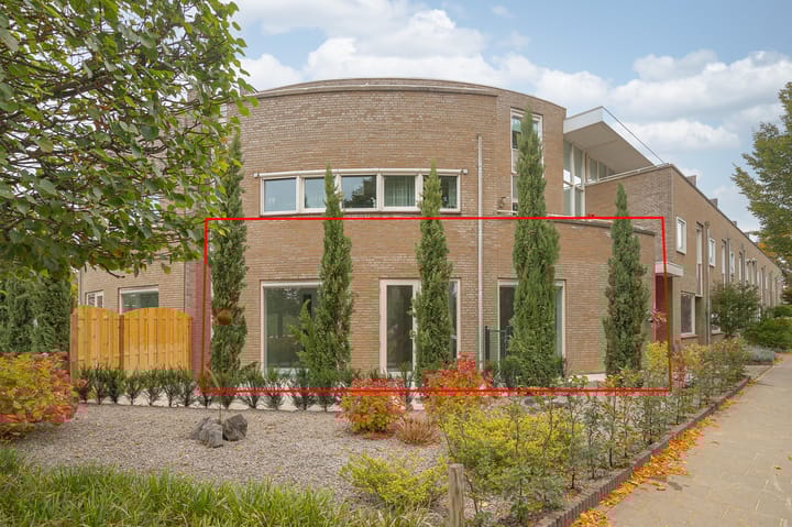 Spoorstraat 90 main image