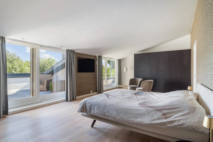 Foto 23 van Veursestraatweg 110