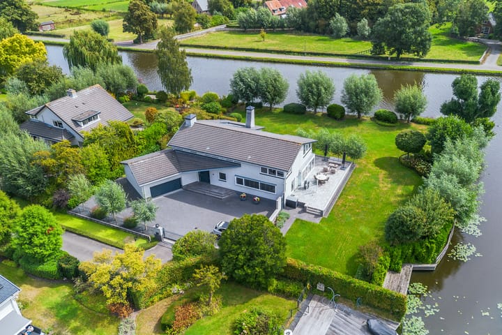 Foto 38 van Veursestraatweg 110